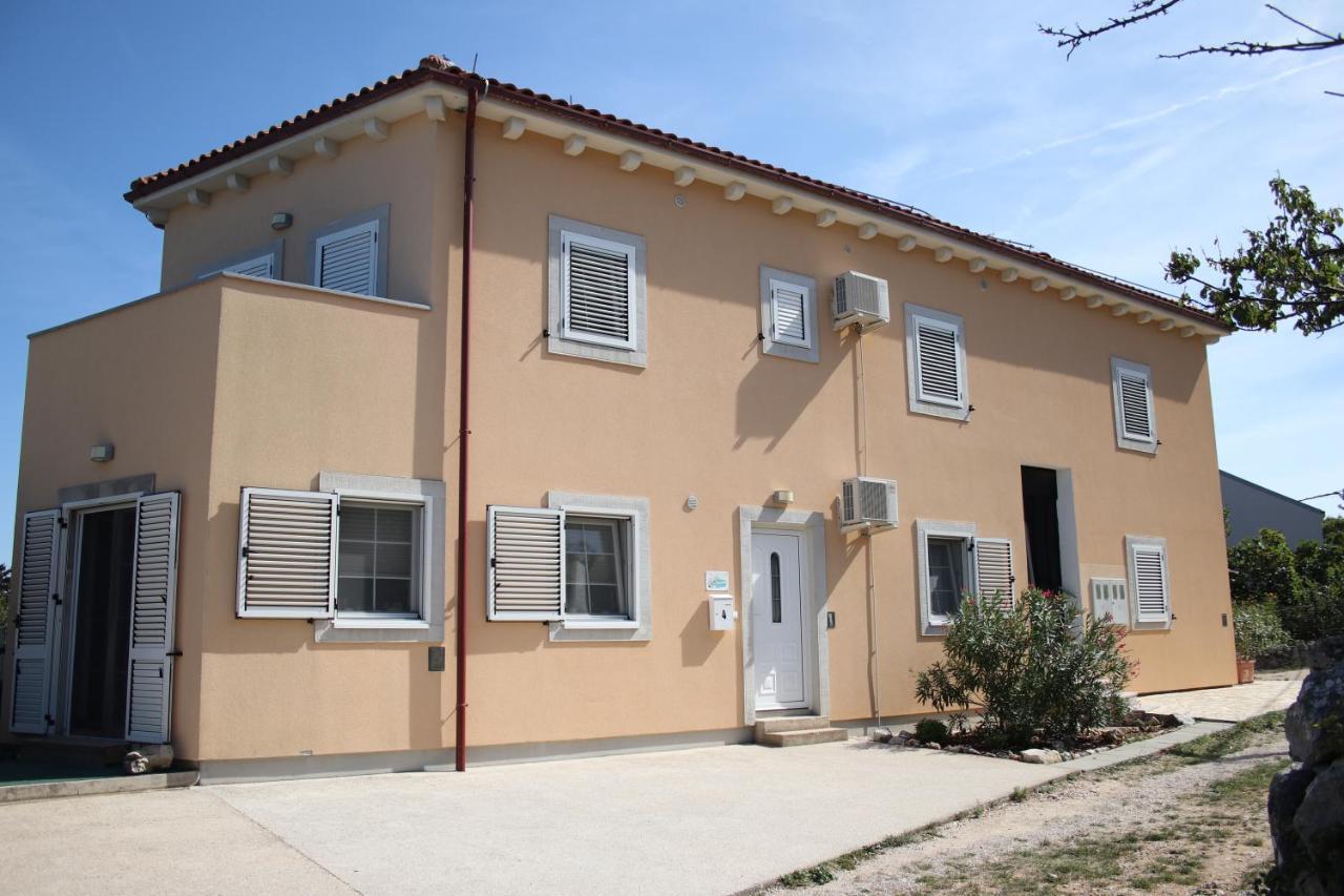 Apartments Pegla Nerezine Extérieur photo