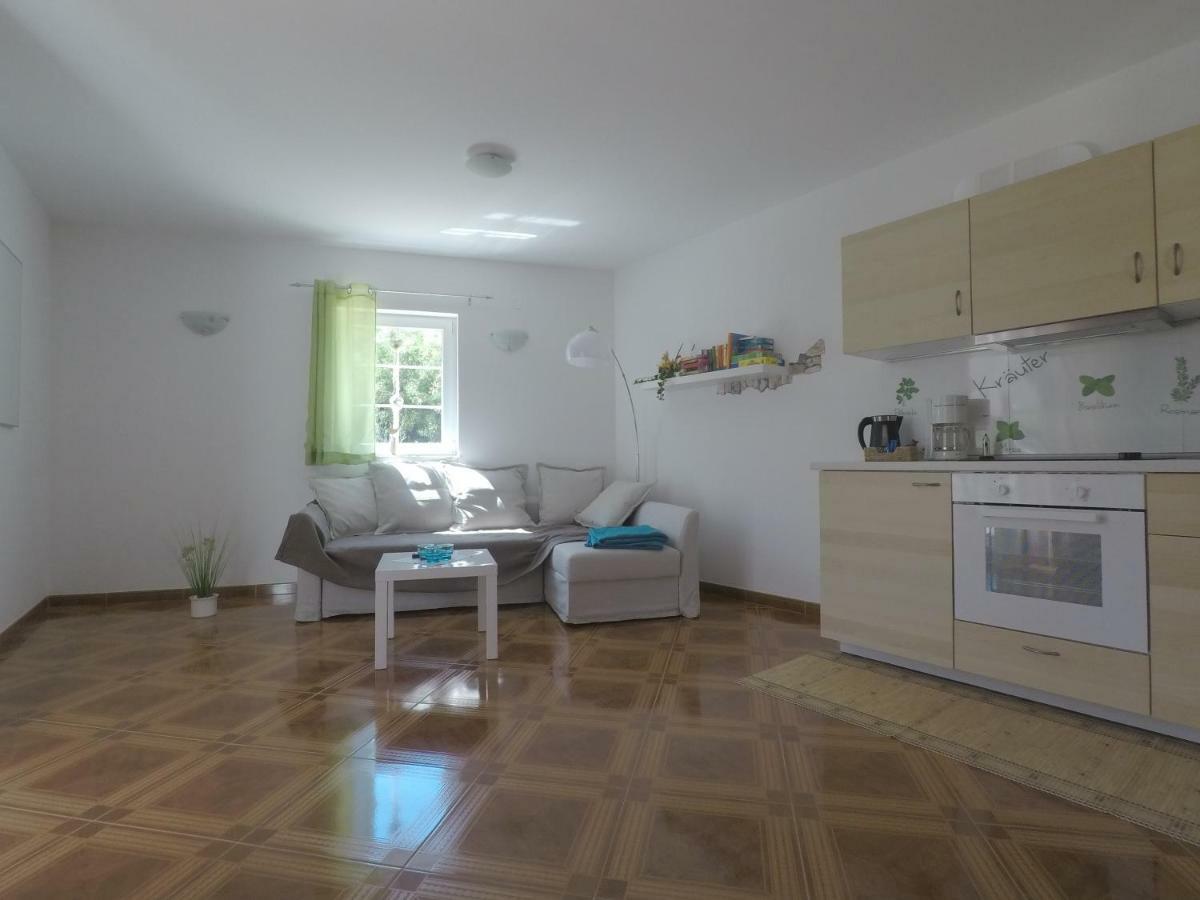 Apartments Pegla Nerezine Extérieur photo